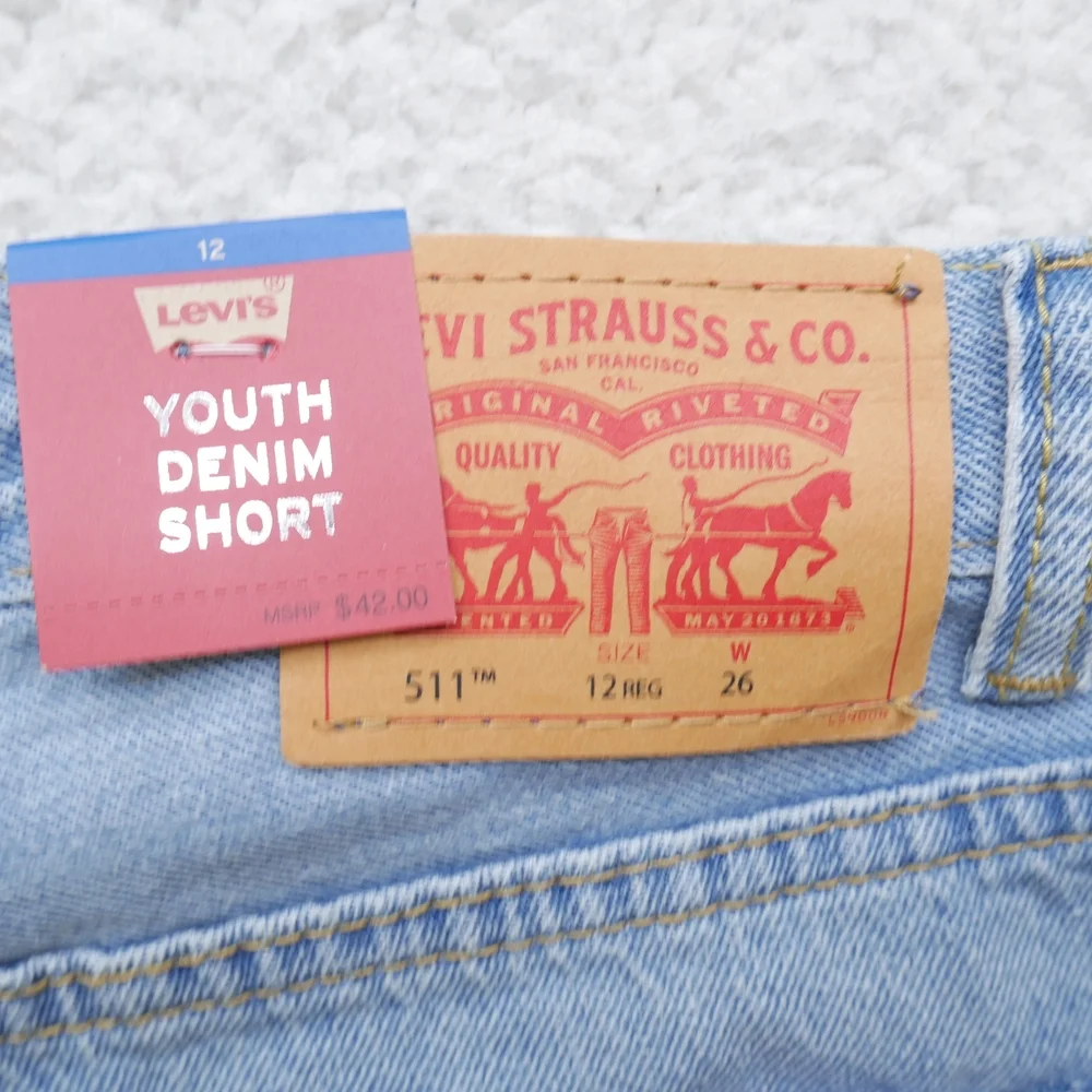 Levis levi youth